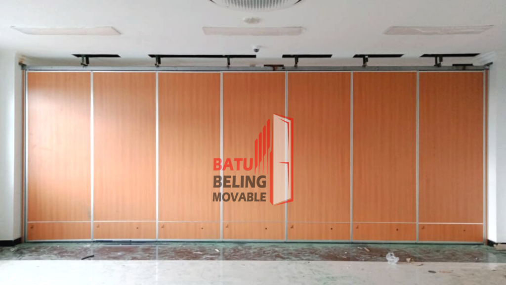 58 https://www.pintulipat.co.id/pintu-lipat-peredam-aula/ Project Pintu Lipat Peredam Aula No 1 di Akademi Angkatan Udara (AAU) Yogyakarta pintu lipat peredam aula April